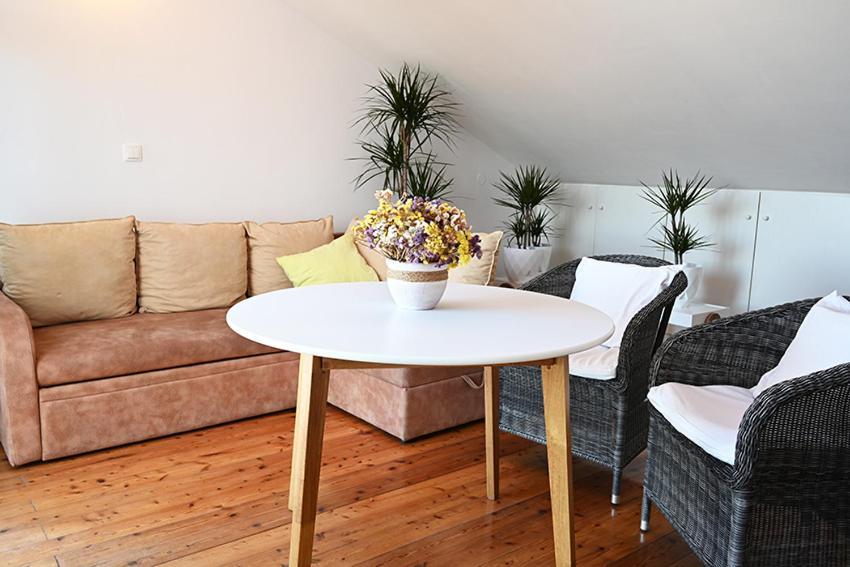 Tanya-apartments And 3* Hvar Town