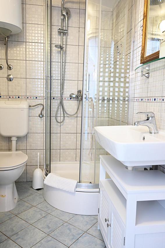 Tanya-apartments And 3* Hvar Town