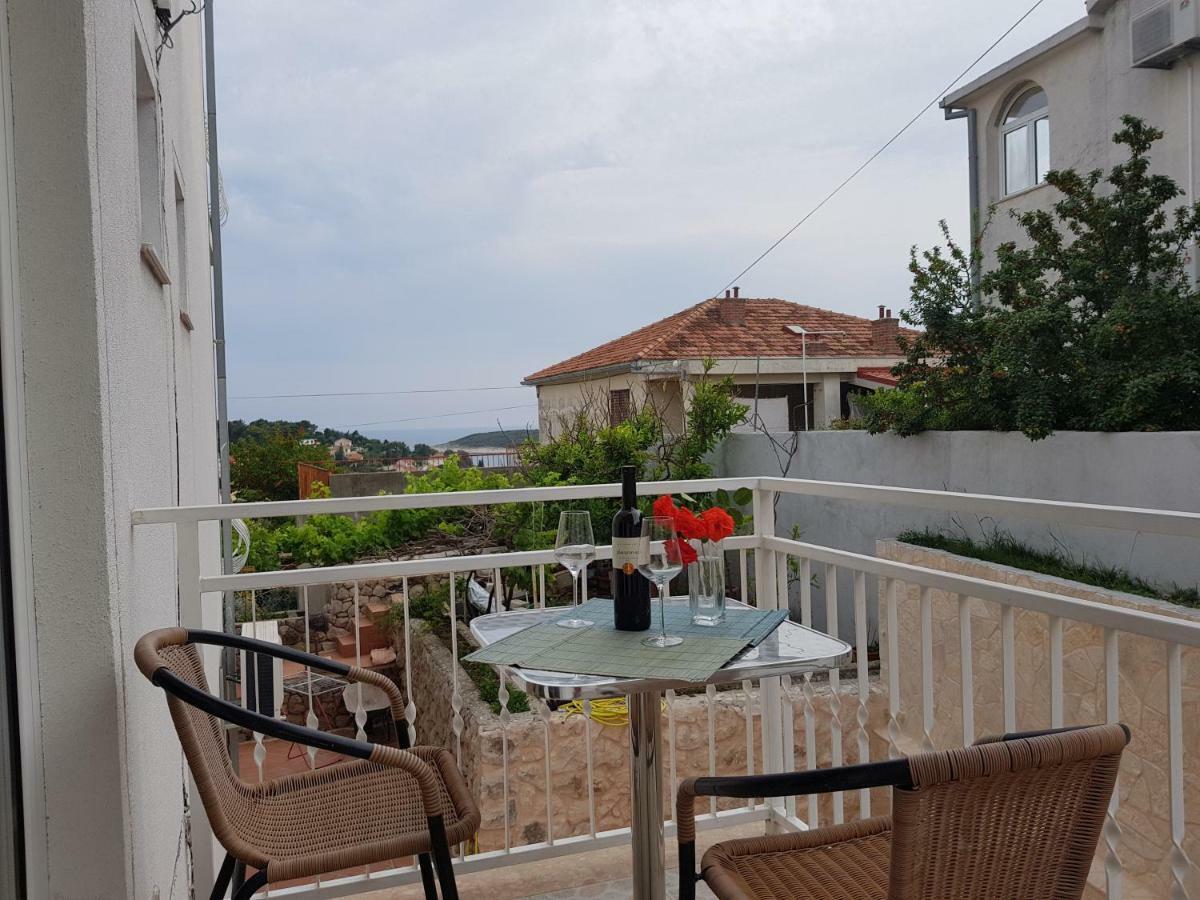 Tanya-apartments And Gostinjska kuća