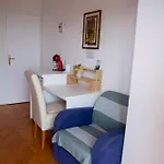Tanya-Apartments And Rooms